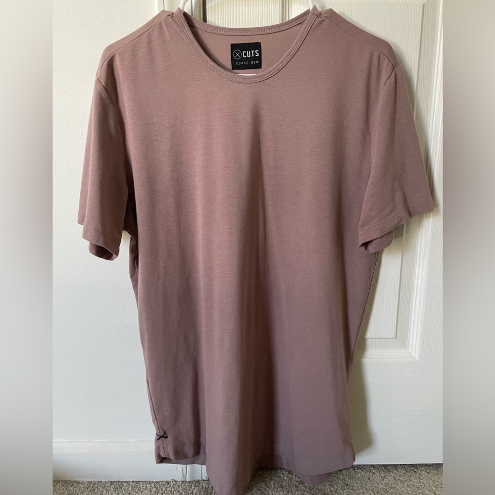 Mens Cuts Curve Hem Tee Shirt - Large